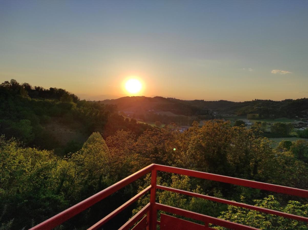 Oasi Del Monferrato - Appartamento Rosso Mombercelli Exterior photo